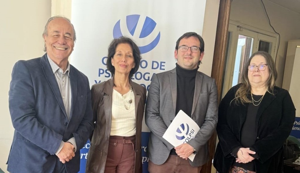 CCHDH y Colegio de Psicólogos/as firman convenio para formación y acción conjunta en derechos humanos con especial énfasis en salud mental